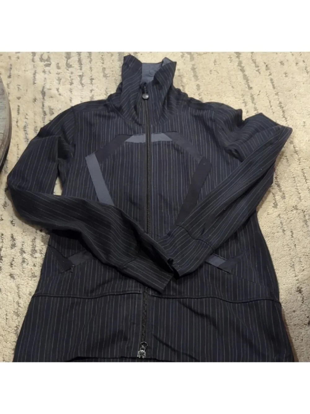 Lululemon origami graphite black tuxedo stripe jacket